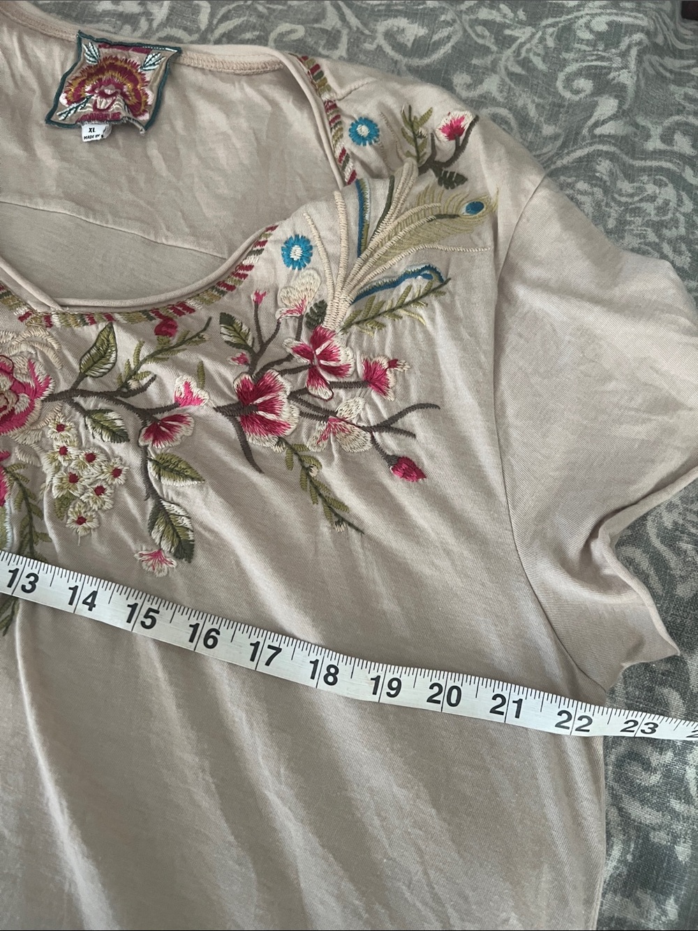 Johnny Was beige Embroidered Shirt tee tunic Sz XL - Picture 7 of 8